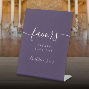 Paarse moderne scriptie bruiloft cadeaus tafel reclamebord met voetstuk