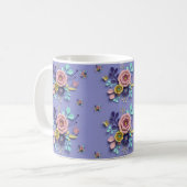 Paarse mok met pastelbloemen (Voorkant links)