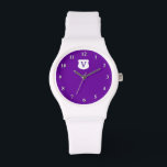 Paarse monogram met aangepast initiaal horloge<br><div class="desc">Paarse monogram met aangepast initiaal. Pas de moderne doopvontbrief van het initiaal in het schild pictogram aan om tot het een uniek cadeau te maken. Een prachtig cadeauidee voor vrouwen op zondag,  Moederdag,  enz. Kleurig ontwerp met aanpasbare achtergrondkleur.</div>