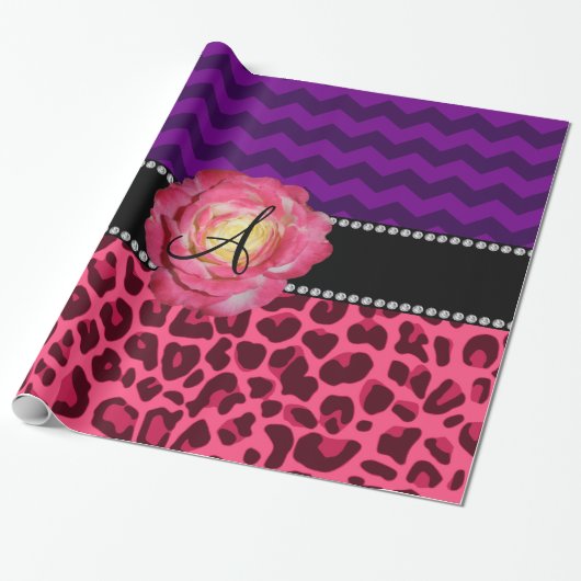 Paarse monogram roze luipaard cadeaupapier (Uitgerold)