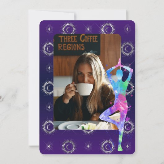 Paarse Mystical Sun en Moon Yoga Birthday Kaart (Achterkant)