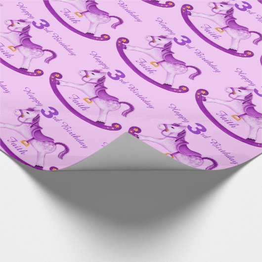Paarse naam Rocking Horse 3rd Birthday Wrap Cadeaupapier (Hoek)