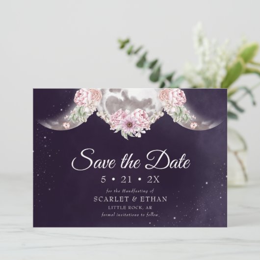 Paarse Night Sky Floral Triple Moon Handfasting Save The Date (Staand voorkant)