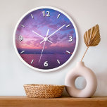 Paarse oceaan zonsondergang wolken foto modern ele grote klok<br><div class="desc">Geïnspireerd als je de tijd op deze fotografische wandklok bekijkt van een prachtige, licht verlichte paarse, roze en blauwe zonsondergang over de Stille Oceaan. Uw keuze uit een rond of vierkant klokgezicht. Maakt een geweldig cadeau voor het huishouden! U kunt deze muurklok gemakkelijk personaliseren. Stuur me alstublieft alle vragen of...</div>