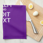 Paarse ongelukken houden kalm en Jouw tekst gemakk Theedoek (Quarter Fold)