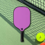 Paarse Orchidee Funk en Zwart Modern Monogram Pickleball Paddle