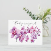 Paarse orchidee met steen op witte achtergrond bedankkaart (Staand voorkant)