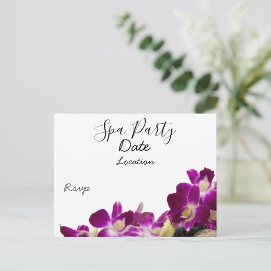 Paarse orchidee met zwarte hot stone spa party briefkaart (Staand voorkant)