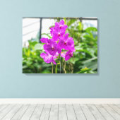 Paarse orchideeën uitzicht canvas print (Insitu (Houten vloer))
