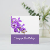 Paarse orchideeënbloemen op verjaardag kaart (Staand voorkant)