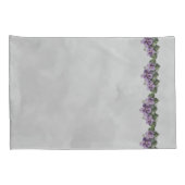 Paarse overschrijvingen op grijs kussensloop (Achterkant-Rechts)