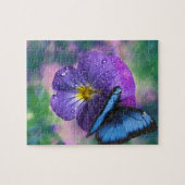 paarse pansie in de lente en vlinder legpuzzel (Horizontaal)