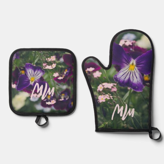Paarse pansies en roze vergeet-me-nots ovenwant & pannenlap set (Voorkant)
