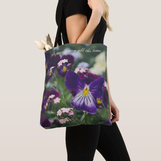 Paarse pansies en roze vergeet-me-nots tote bag (Dichtbij)