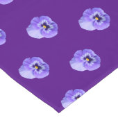 Paarse Pansy Flower naaamless Pattern op Lange Tafelloper (Hoek)