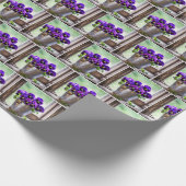 Paarse panty boeket in emmer cadeaupapier (Hoek)