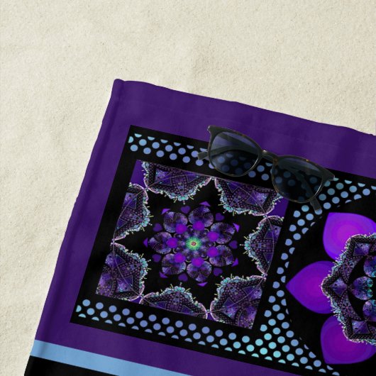 Paarse paraplu & harten .7 strandlaken (In situ)