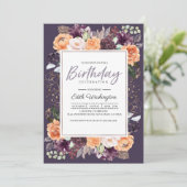 Paarse Peach Floral Herfst Birthday Uitnodiging (Staand voorkant)