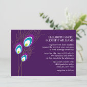 Paarse Peacock Feathers Wedding Kaart (Staand voorkant)