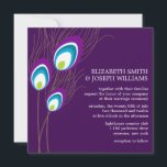Paarse Peacock Feathers Wedding Kaart<br><div class="desc">De elegante en klassieke uitnodiging is voorzien van een prachtige vectorillustratie van paukveren op een diepe paarse achtergrond. Ideaal voor bruiloften,  vrijgezellenfeesten,  verjaardagsfeestjes,  zoete zestien feestjes en nog veel meer!</div>