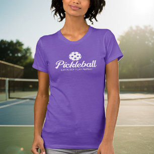 Paarse pekelklep past in het shirt voor vrouwen