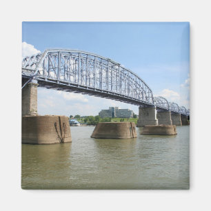 Paarse People Bridge magnet