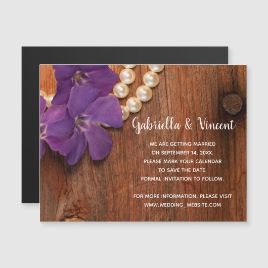 Paarse Periwinkle Barn Wood Wedding Save the Date Magnetische Uitnodiging (Voorkant / Achterkant)