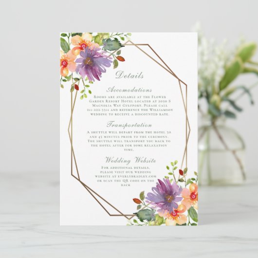 Paarse Perzik Bloemen QR Code Modern Huwelijksdeta Kaart (Staand voorkant)