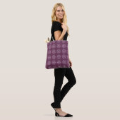 Paarse Perzische vloerkleed middelgrote tote bag (Op model)