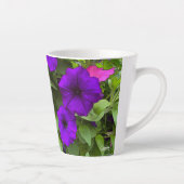 Paarse Petunia - Latte Mok (Rechts)