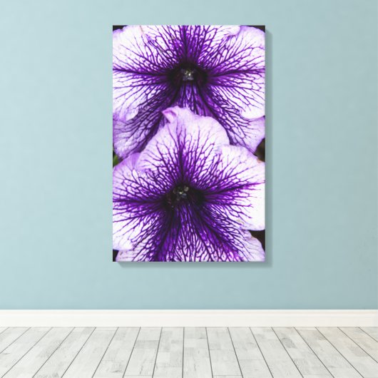 Paarse Petunias Triptiek Wall Art Canvas Afdruk (Insitu (Houten vloer))