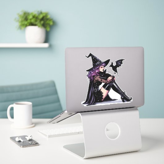 Paarse Pin Up Witch Sticker (Laptop op bureau)