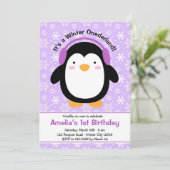 Paarse Pinguïn Verjaardag Uitnodigingen (Meisjes) (Staand voorkant)