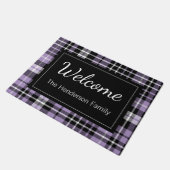 Paarse Plaid Welkom Monogrammed Familienaam Deurmat (Schuin)