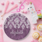 Paarse Plum Grunge Damask Patroon met naam Papieren Bordje (Feest)