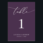 Paarse Plum Minimalist Wedding | Aangepast eveneme Kaart<br><div class="desc">(**VOEG NOTA: Om orde te maken,  pas eenvoudig uw lijstaantal (en naam/datum) aan en voeg elk aantal aan uw kar afzonderlijk toe. Controleer vervolgens wanneer u klaar bent.) Mooie,  elegante,  moderne en minimalistische,  tabelnummerkaart. Volledig aanpasbaar met uw namen (of de Naam van de Gebeurtenis) en Datum.</div>