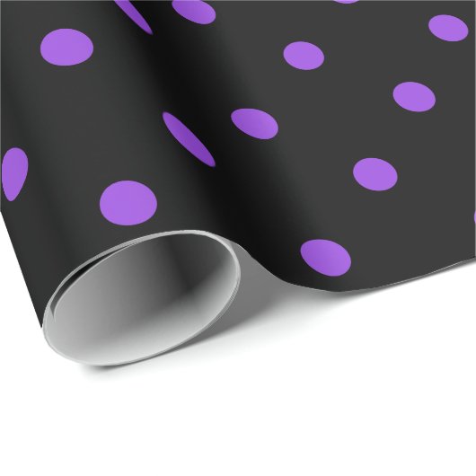 Paarse polawdop op zwarte grote ruimte cadeaupapier (Rol Hoek)