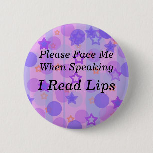 Paarse Polka Dot I Read Lips Button
