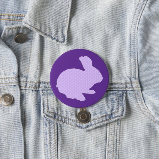 Paarse Polka Dot Silhouette Easter Bunny Button (In situ)