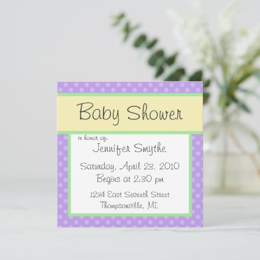 Paarse Polka Dotty Baby shower Uitnodiging (Staand voorkant)
