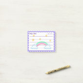 Paarse polka-stippen, schattige sterren en regenbo post-it® notes (Op bureau)
