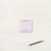 Paarse Post-it® notities aangepast logo Van mijn b Notes (Op bureau)