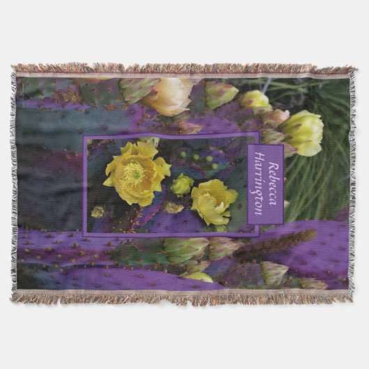 Paarse Prickly Pear Opuntia Cactus Yellow Flowers Deken (Voorkant)