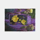 Paarse Prickly Pear Opuntia Cactus Yellow Flowers Fleece Deken (Voorkant (Horizontaal))