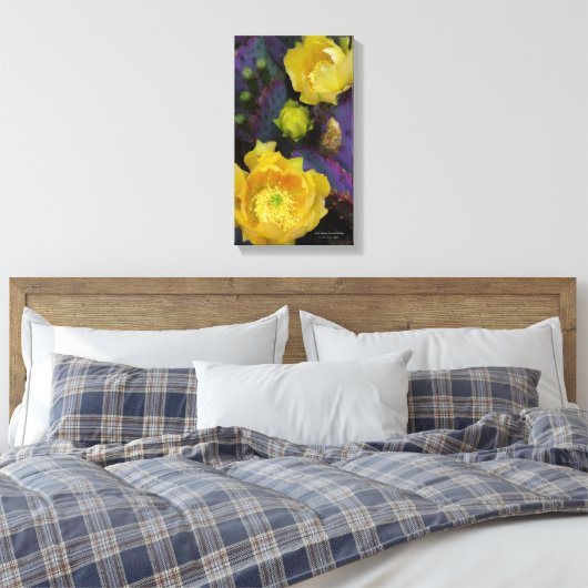 Paarse prikmoes, geelbloemen canvas afdruk (Insitu (Slaapkamer))