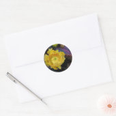 Paarse prikmoes, geelbloemen ronde sticker (Envelop)
