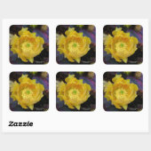 Paarse prikmoes, geelbloemen vierkante sticker (Vel)