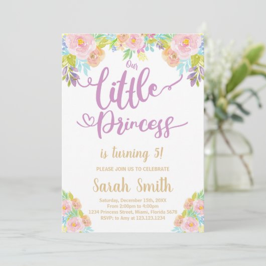 Paarse prinses Birthday Uitnodiging (Staand voorkant)