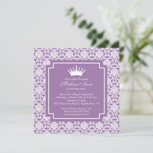 Paarse prinses Crown Birthday Party Invitation Kaart (Staand voorkant)