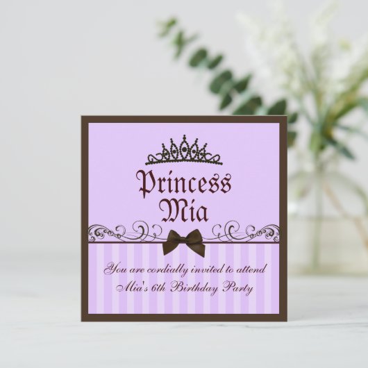 Paarse prinses verjaardagsuitnodiging kaart (Staand voorkant)